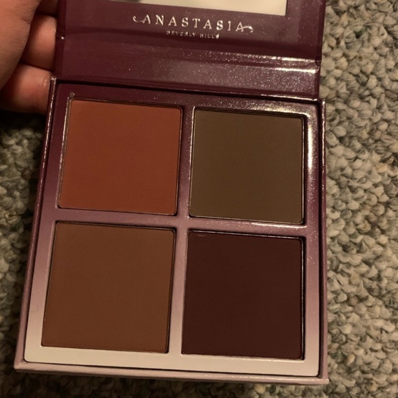 ABH Blush Kit - Picture 4 of 4